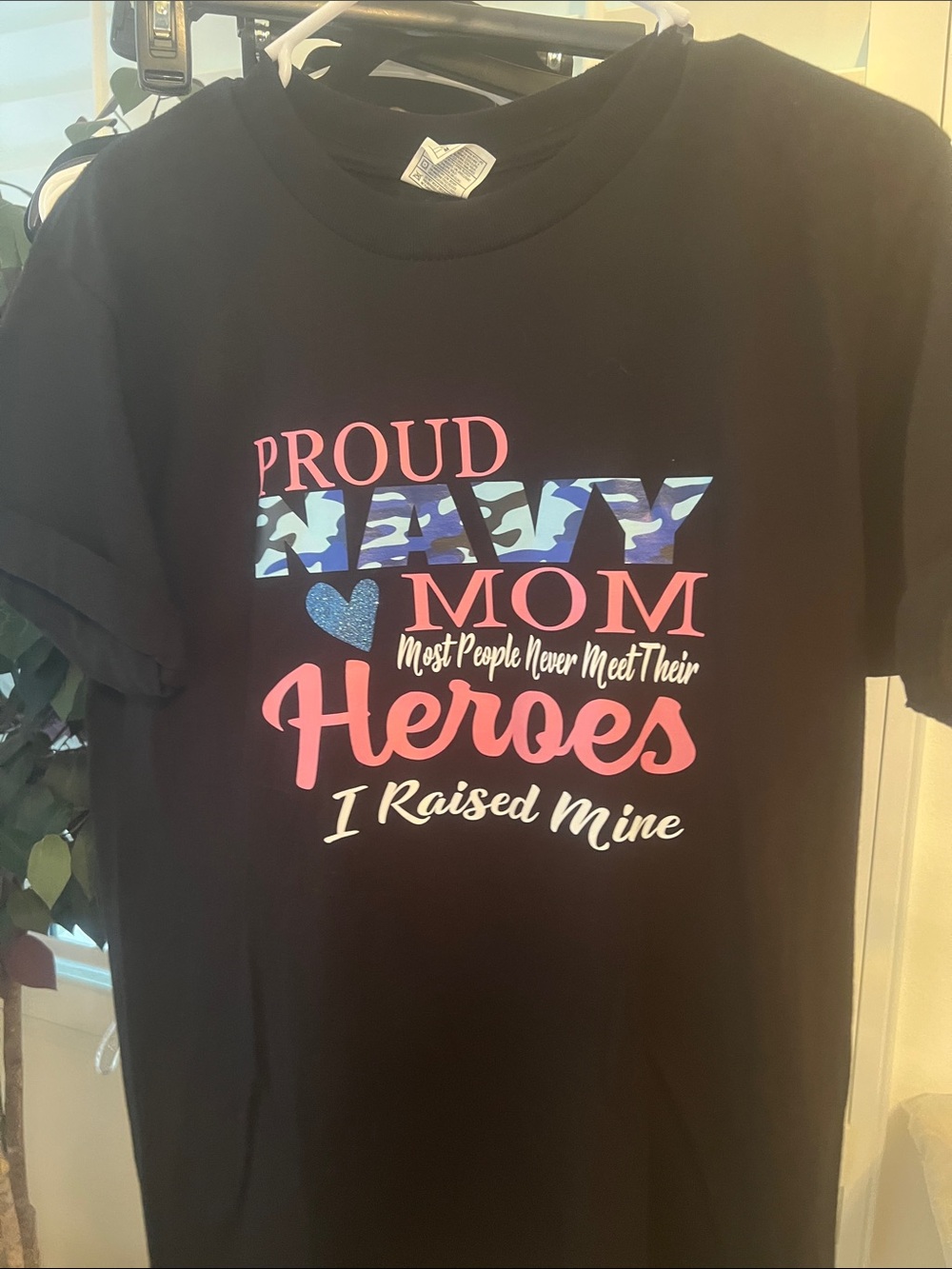 Proud Navy Mom Heroes Tee - Black